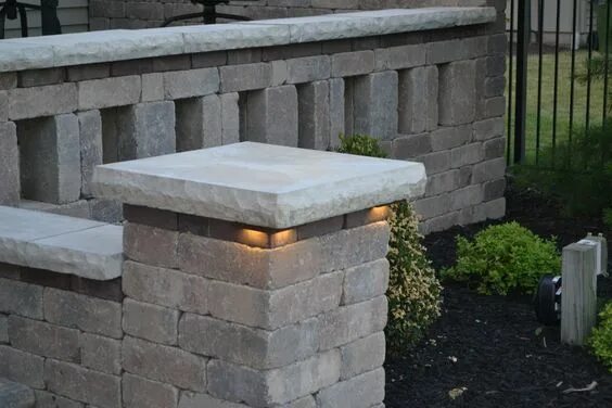 Подсветка на столбы забора фото Pin by Powell Stone & Gravel on Kichler Landscape Lighting Front yard lighting, 