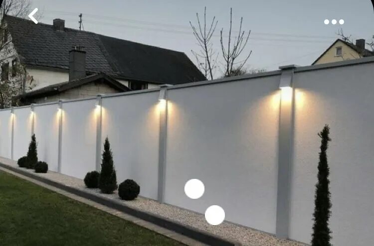 Подсветка заборов фото Pin on Fenced in House fence design, Fence wall design, Modern backyard landscap