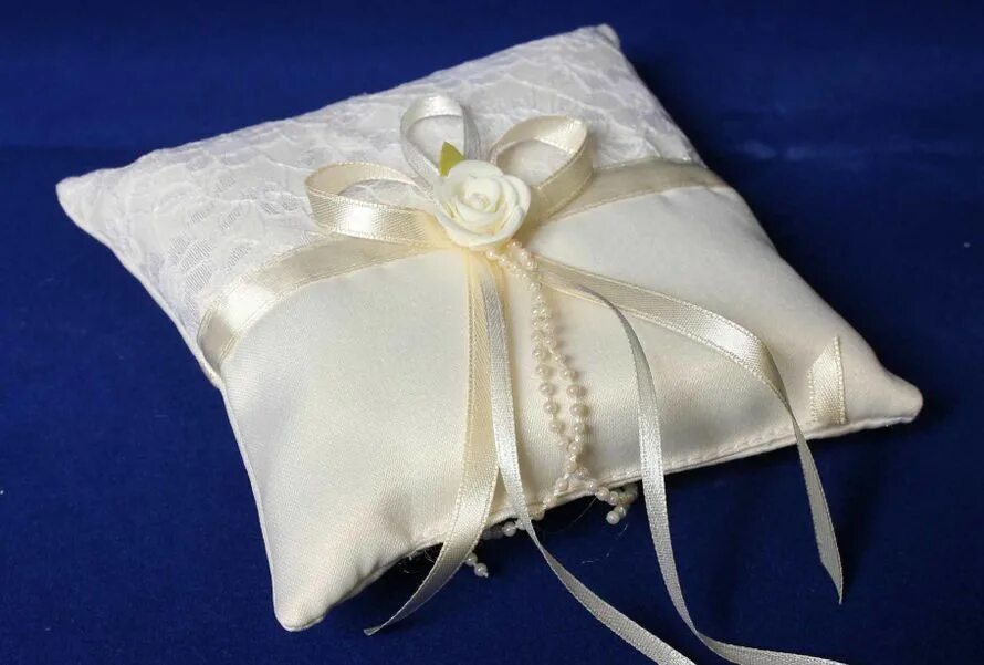 Подушечка для колец фото ПОДУШЕЧКА ДЛЯ КОЛЕЦ ♥ МАСТЕР-КЛАСС ♥ PILLOW FOR WEDDING RINGS ♥ DIY своими рукам