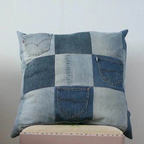 Подушка из джинсов своими руками выкройки recycled jeans pillow Denim pillow, Diy baby clothes, Blue jeans crafts