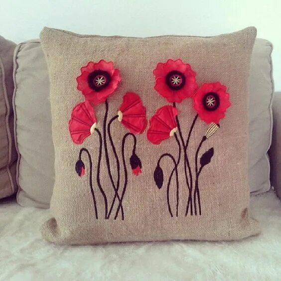 Подушка своими руками для декора Pin on handmade pillow-bed cover Primitive pillows, Applique pillows, Felt pillo