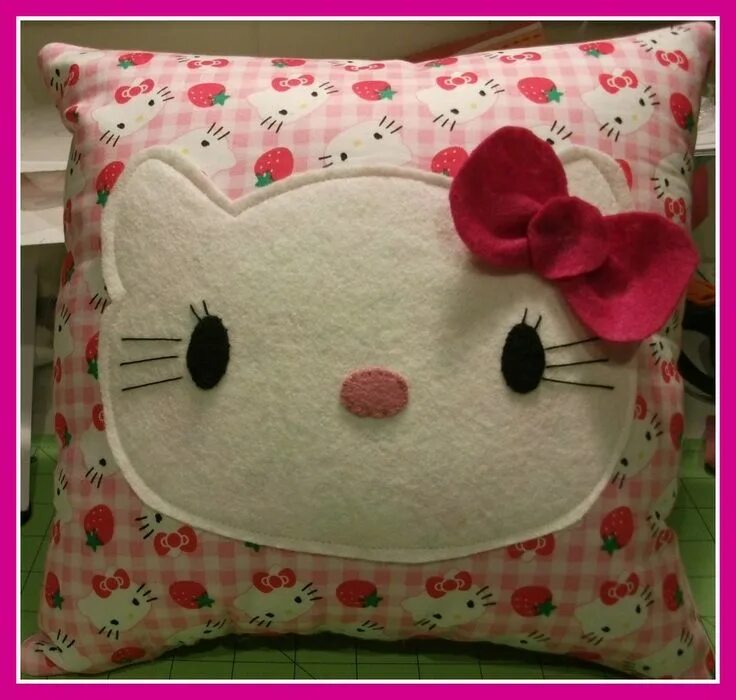 Подушка своими руками фото схемы HELLO KITTY PILLOW Hello kitty pillow, Hello kitty, Hello kitty crafts