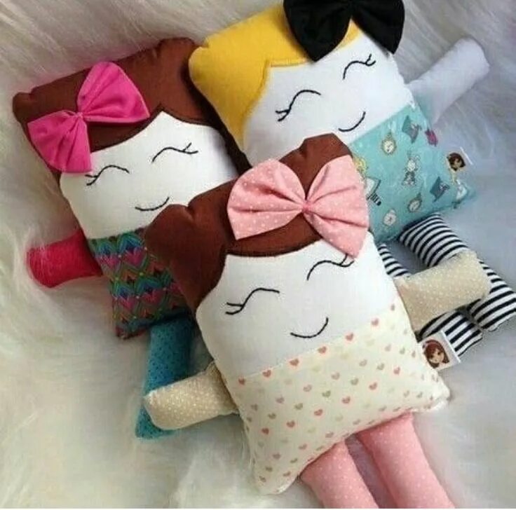 Подушки игрушки своими руками оригинальные фото Pin on Feltros e Tecidos Handmade baby toys, Sewing pillow patterns, Diy rag dol