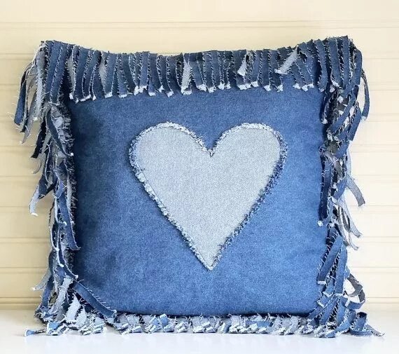 Подушки из джинс фото Upcycled Denim Pillow Handmade From Recycled Blue Jean Denim Etsy Denim pillow, 