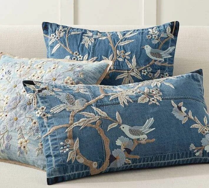 Подушки из джинсы фото Denim Floral Embroidered Pillow Cover Подушки, Синие джинсовые одеяла, Вышитые п