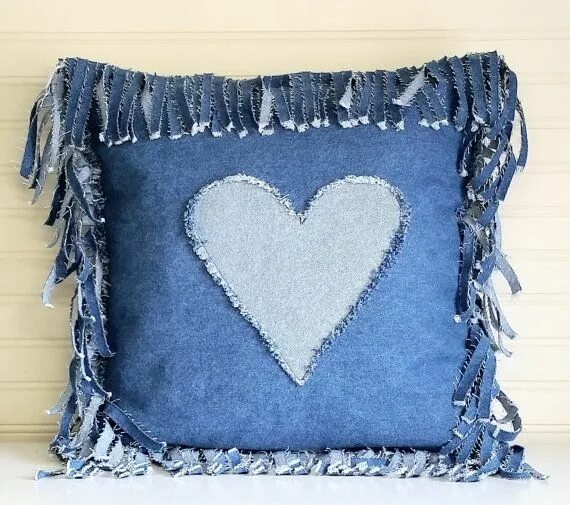 Подушки из джинсы своими руками фото Upcycled Denim Pillow Handmade From Recycled Blue Jean Denim Etsy Återvinning, Å