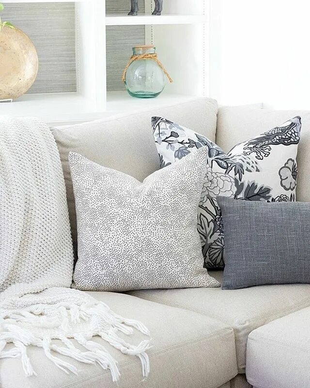 Подушки на диван фото и схема Confetti Cream & Black (limited) - Arianna Belle Throw pillows living room, Fami