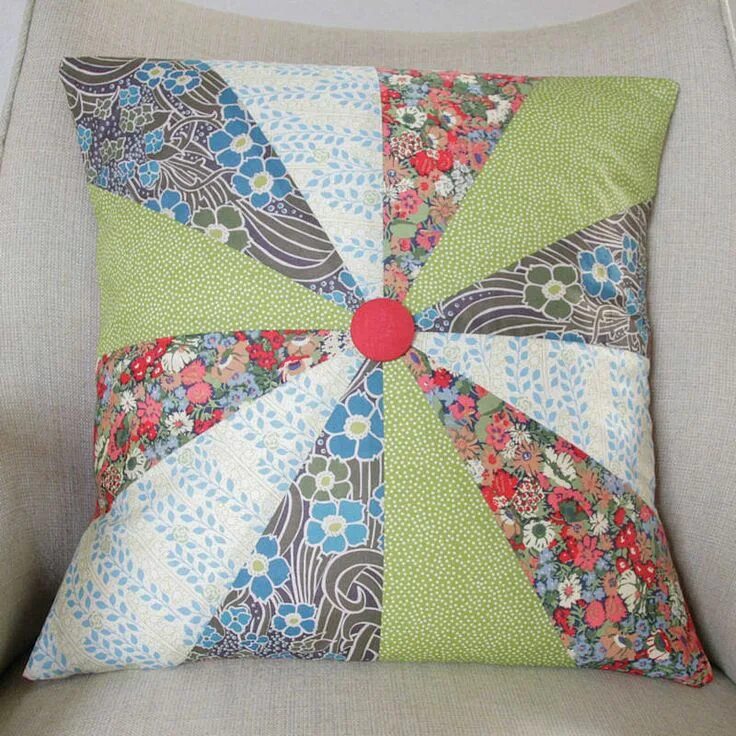 Подушки пэчворк своими руками выкройки Quilted / patchwork cushion cover Patchwork cushion, Quilting designs, Quilts