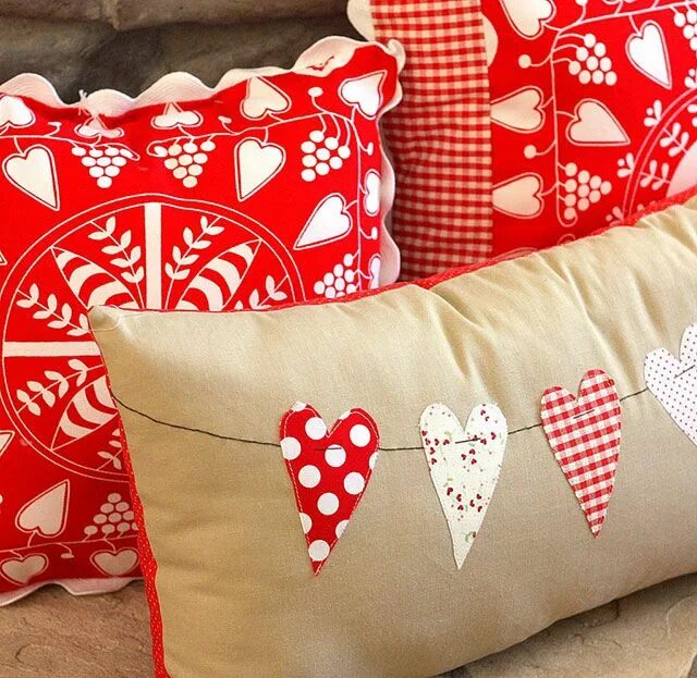 Подушки своими руками фото DIY Valentine Crafts You Can't Miss Valentines pillows, Diy valentines crafts, P