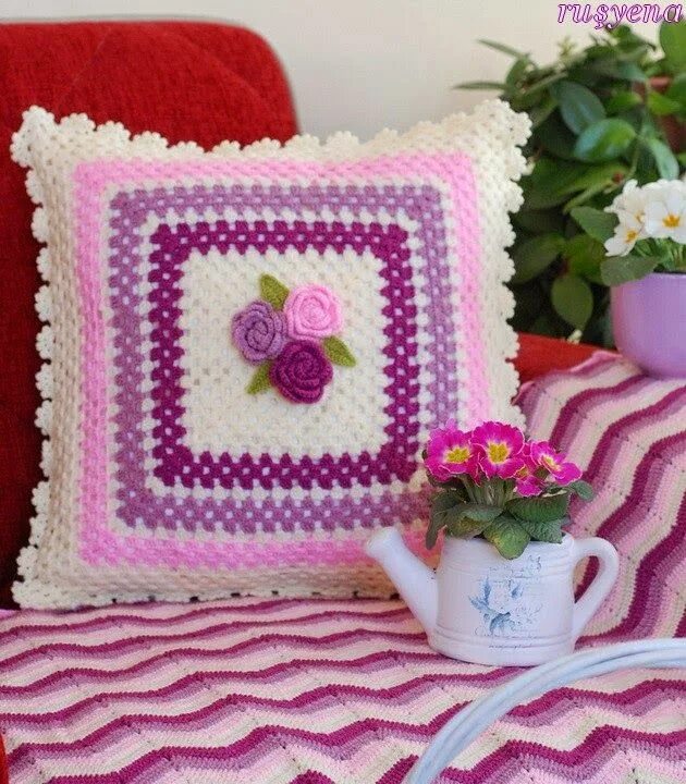 Подушки вязанные крючком фото и схемы Ruşyena ! ! Crochet pillow cover, Crochet pillow pattern, Crochet cushion cover