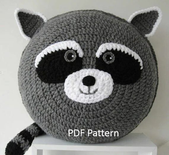 Подушки зверюшки крючком со схемами Raccoon Pillow Cushion CROCHET PATTERN Crochet Patterns - Etsy Fundas de almohad