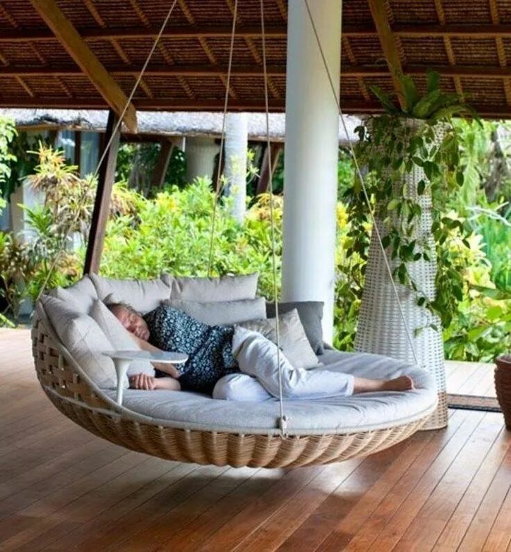 Подвесная кровать фото Comfy Outdoor Floating/Swing Beds - source: Architecture&Design House design, My