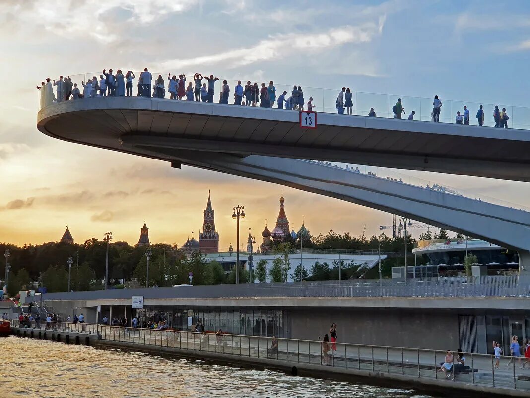 Подвесной мост москва зарядье фото Предотвратить катастрофу: что такое научно-техническое сопровождение в строитель