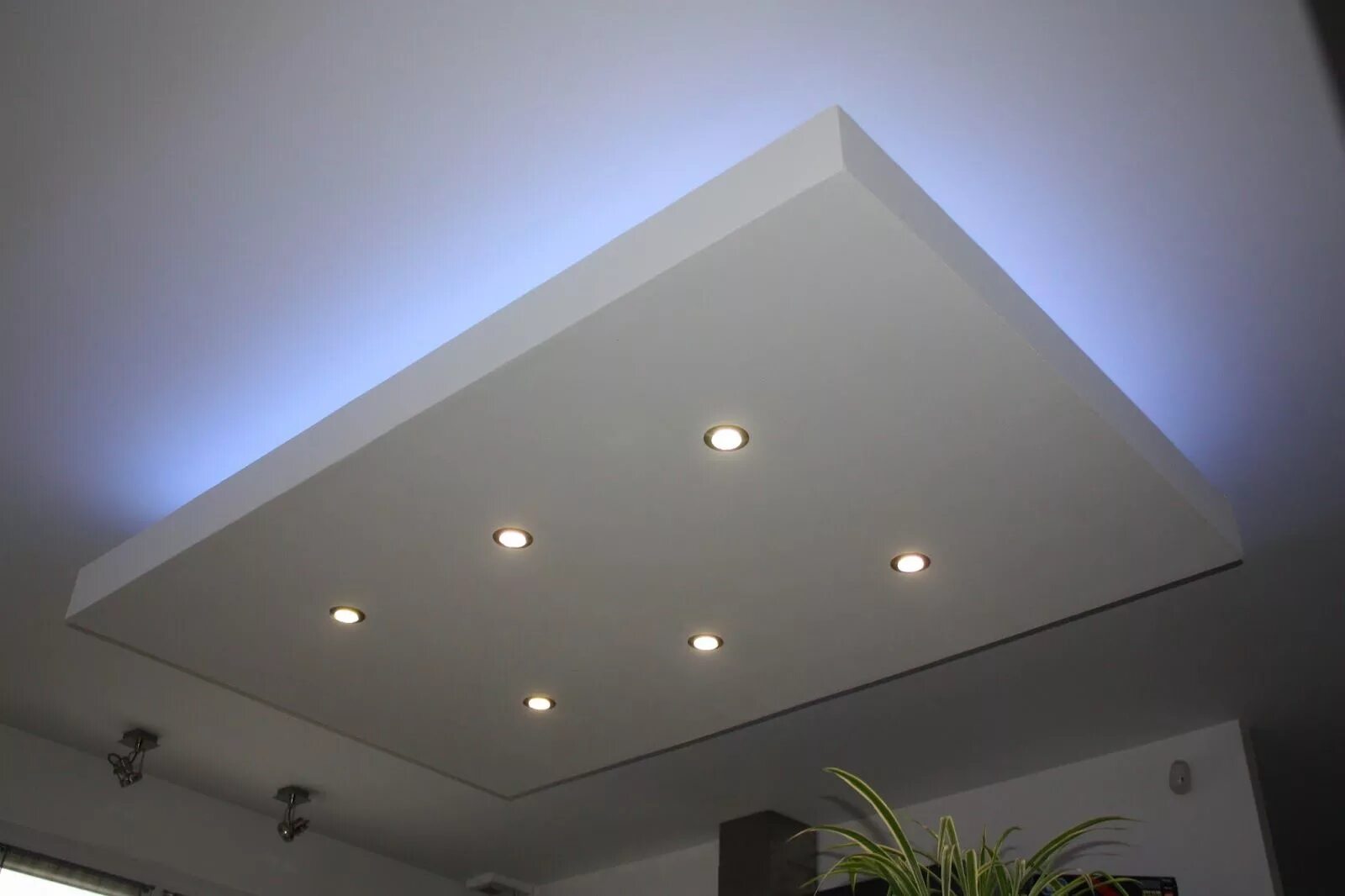 Подвесной потолок фото Nouvel article : Eclairage LED indirect sur faux plafond Plafond en placo, Faux 