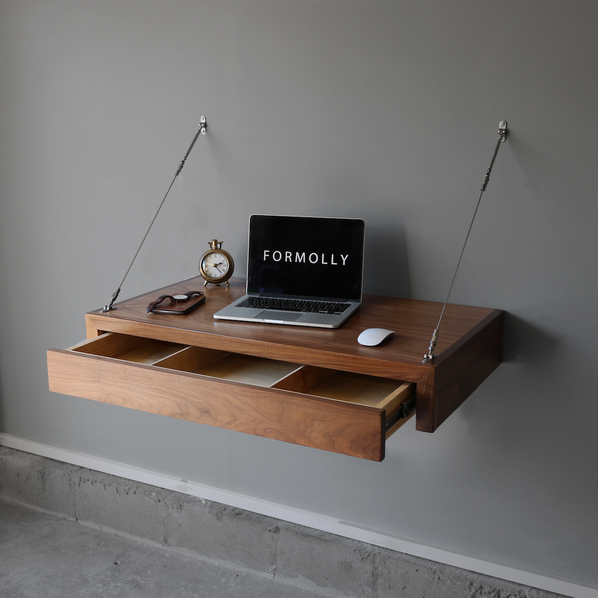 Подвесной стол фото floating computer desk with storage by FORMOLLY Computer desk design, Diy comput