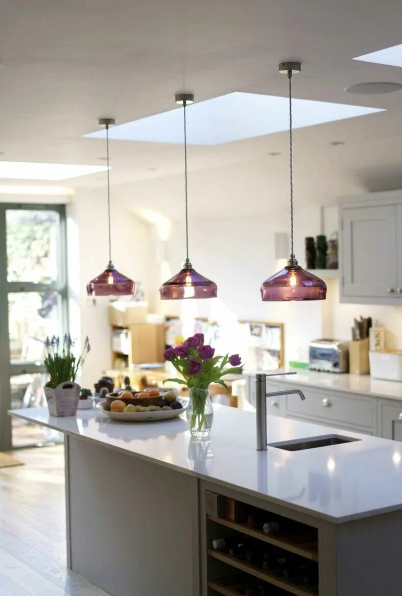 Подвесной светильник в интерьере кухни How to choose your kitchen island lighting: 5 tips from the experts #Kitchen. Ki