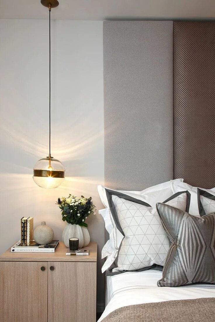 Подвесные светильники в интерьере спальни Stylish bedroom decor, mid-century and modern lighting pieces. Discover trendies