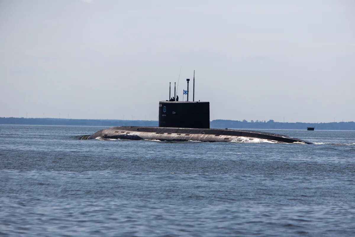 Подводная лодка в калининграде фото Командующий Балтфлотом: в регионе сформируют бригаду подводных лодок - РБК