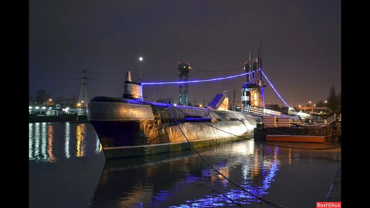 Подводная лодка в калининграде фото Подводная лодка В 413 и Балтийск - YouTube