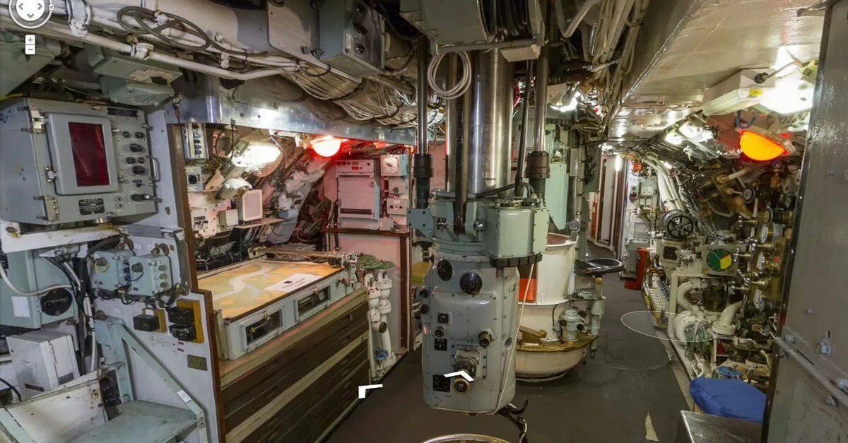 Подводная лодка внутри фото See the Inside of a Submarine on Google Street View Submarines, Royal navy subma