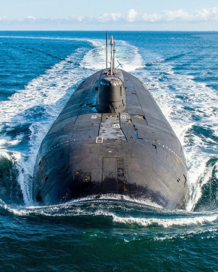 Подводные лодки россии фото Грета Туборг on Twitter Us navy submarines, Submarines, Russian submarine