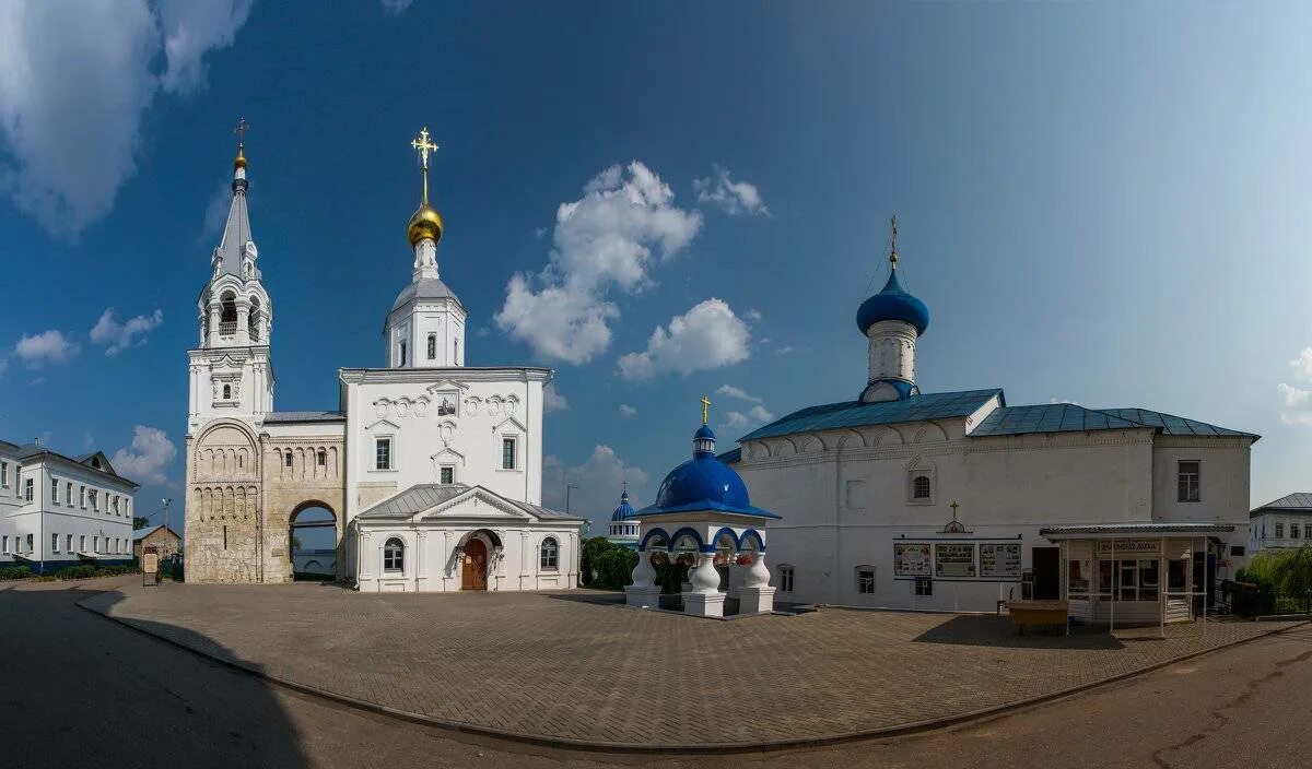 Подворье свято боголюбского монастыря фото Свято-Боголюбовский монастырь в поселке Боголюбово Епархиальные монастыри РПЦ