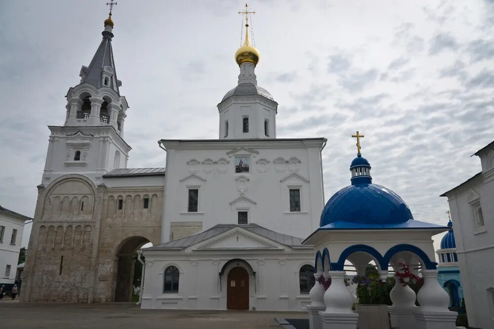 Подворье свято боголюбского монастыря фото Резиденция Андрея Боголюбского - АРХИТЕКТУРНОЕ НАСЛЕДИЕ - LiveJournal