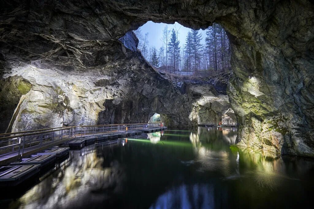 Подземное озеро рускеала фото Underground Ruskeala, landmark, attraction, Russia, posyolok Ruskeala, Mramornay