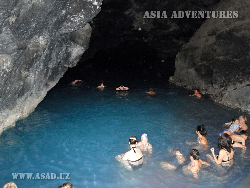 Подземное озеро в туркмении бахарден фото Bakharden Cave - Kow Ata - Turkmenistan - Centralasia Adventures