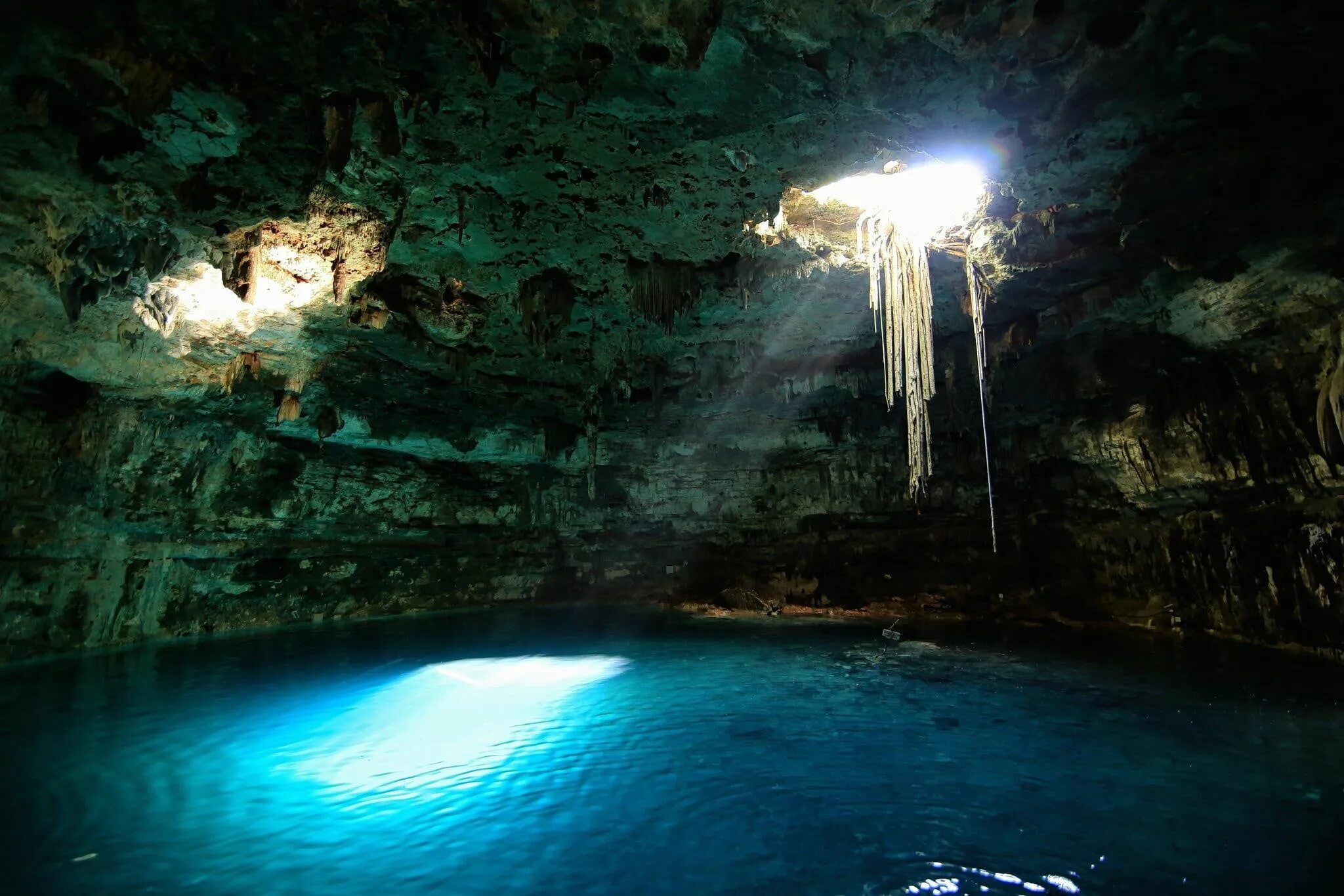 Подземные воды фото blue lagoon inside a cave #nature #landscape #cenotes #Mexico sun rays #lake #wa