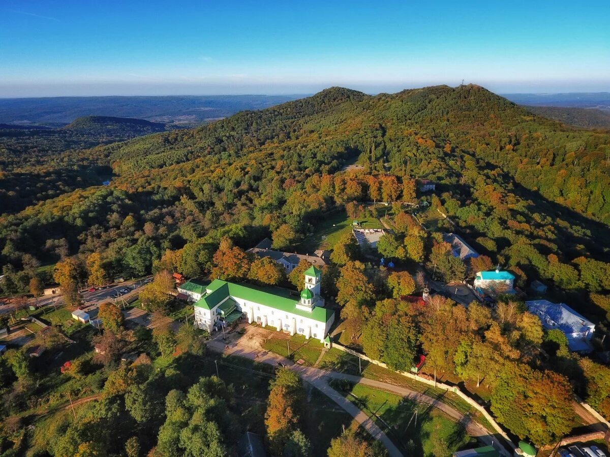 Подземный монастырь республика адыгея майкопский район фото Photo: Church of the Assumption of the Blessed Virgin Mary in the Mikhailo-Athos