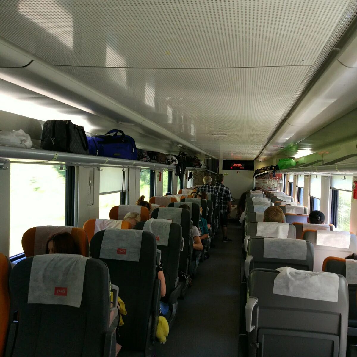 Поезд 028а сидячий вагон фото Можно ли доехать на поезде бесплатно? Можно, мы проверили. Путешествуем всей сем