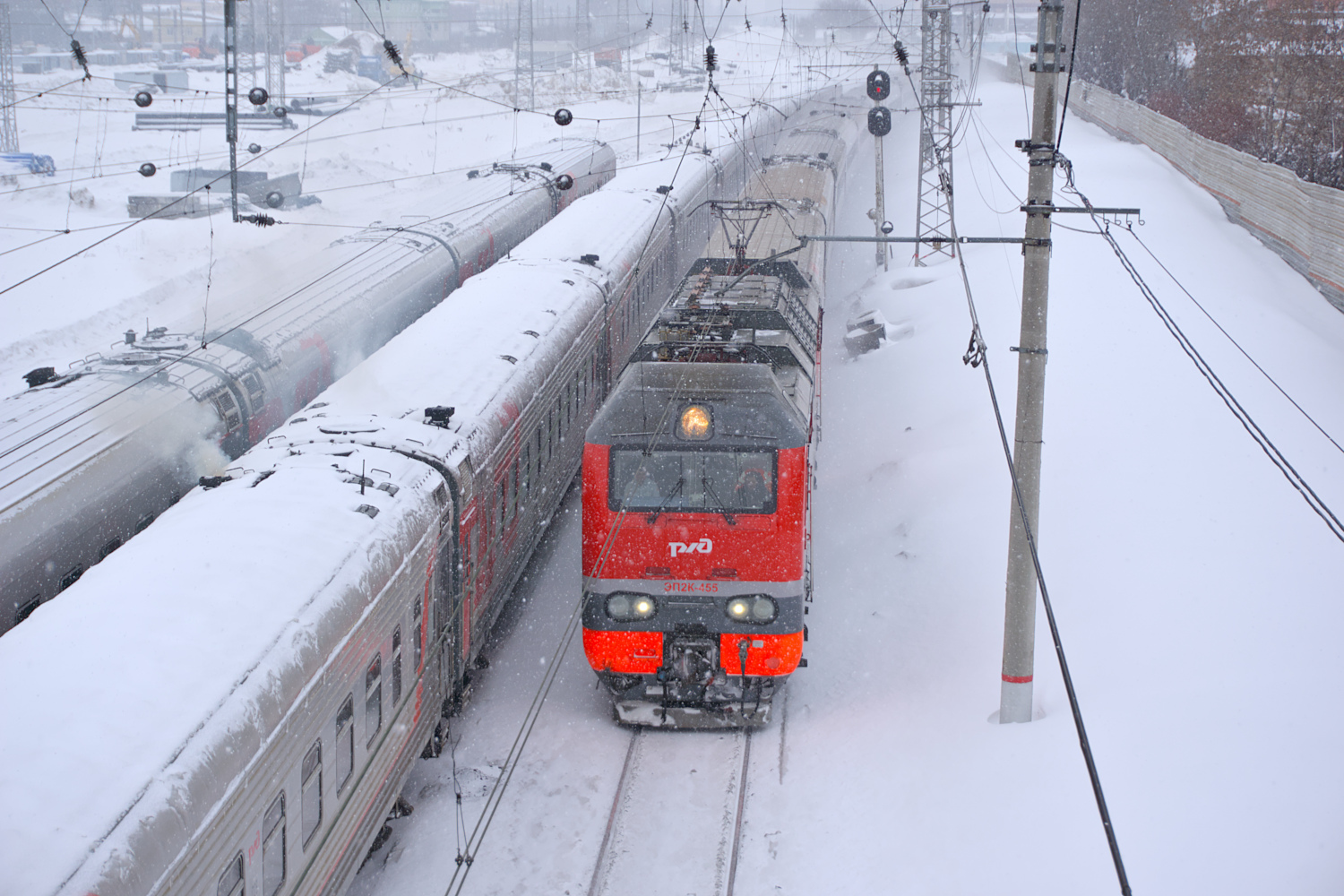 Поезд 068ха фото ЭП2К-455 - Фото - TrainFoto