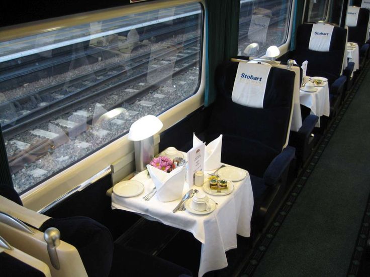 Поезд 1 класса фото On first class trains, you can work while waiting to reach your destination. Des