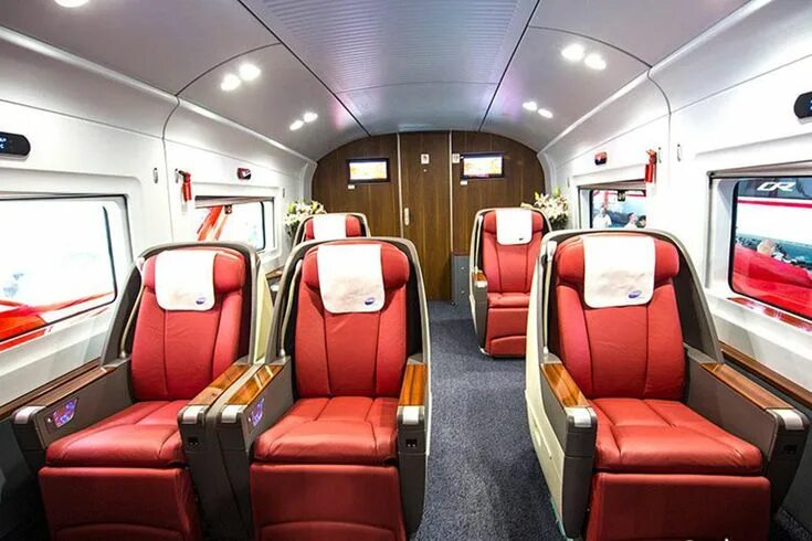 Поезд 1 класса фото Business Class Carriage Business class seats, First class seats, Train tour