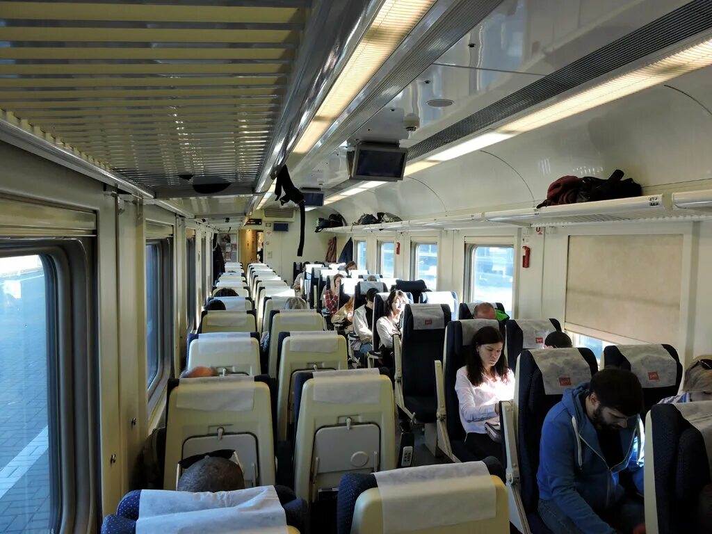 Поезд 107я вологда москва сидячие места фото На поезде в Ярославль. И назад. Сигизмунд Сухаревский Дзен