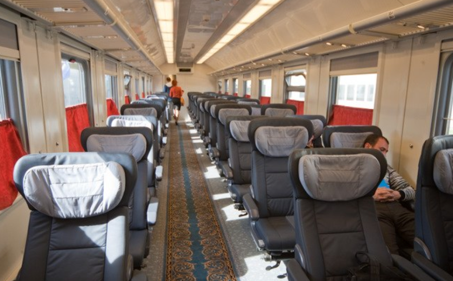 Поезд 107я вологда москва сидячие места фото Сидячий вагон в поезде москва