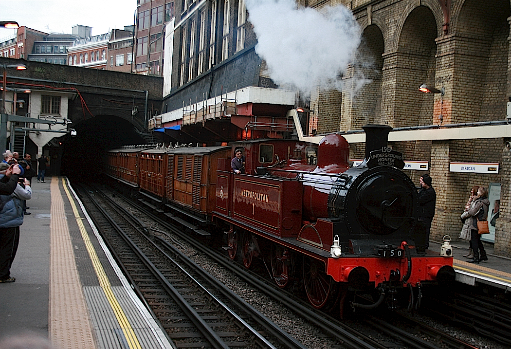 Поезд 150х фото File:'Train 150' with 1898-built Metropolitan Railway No.1. January 13, 2013 - p