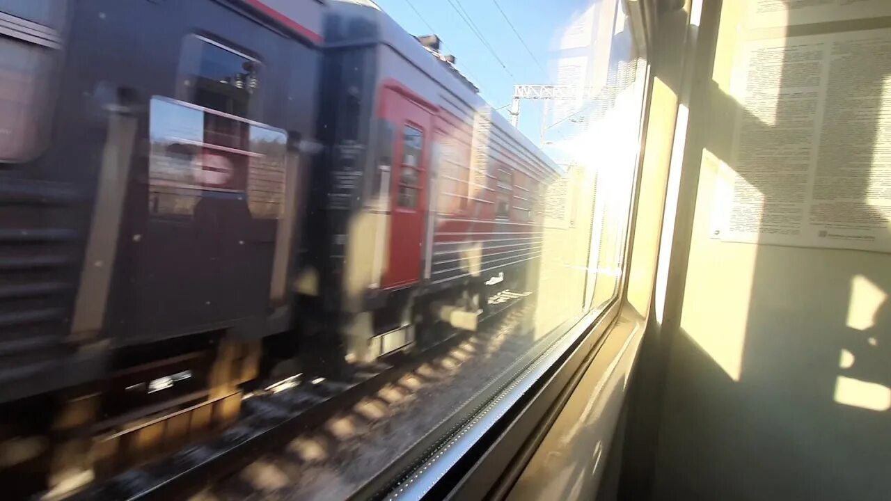 Поезд 150х фото ЭП1П-062 с поездом 150 Иркутск - Улан-Удэ ползёт на красный - YouTube