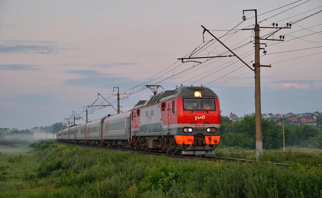 Поезд 687 б фото EP2K-138 Passanger train Adler - Tomsk (Адлер - Томск). Be. Flickr