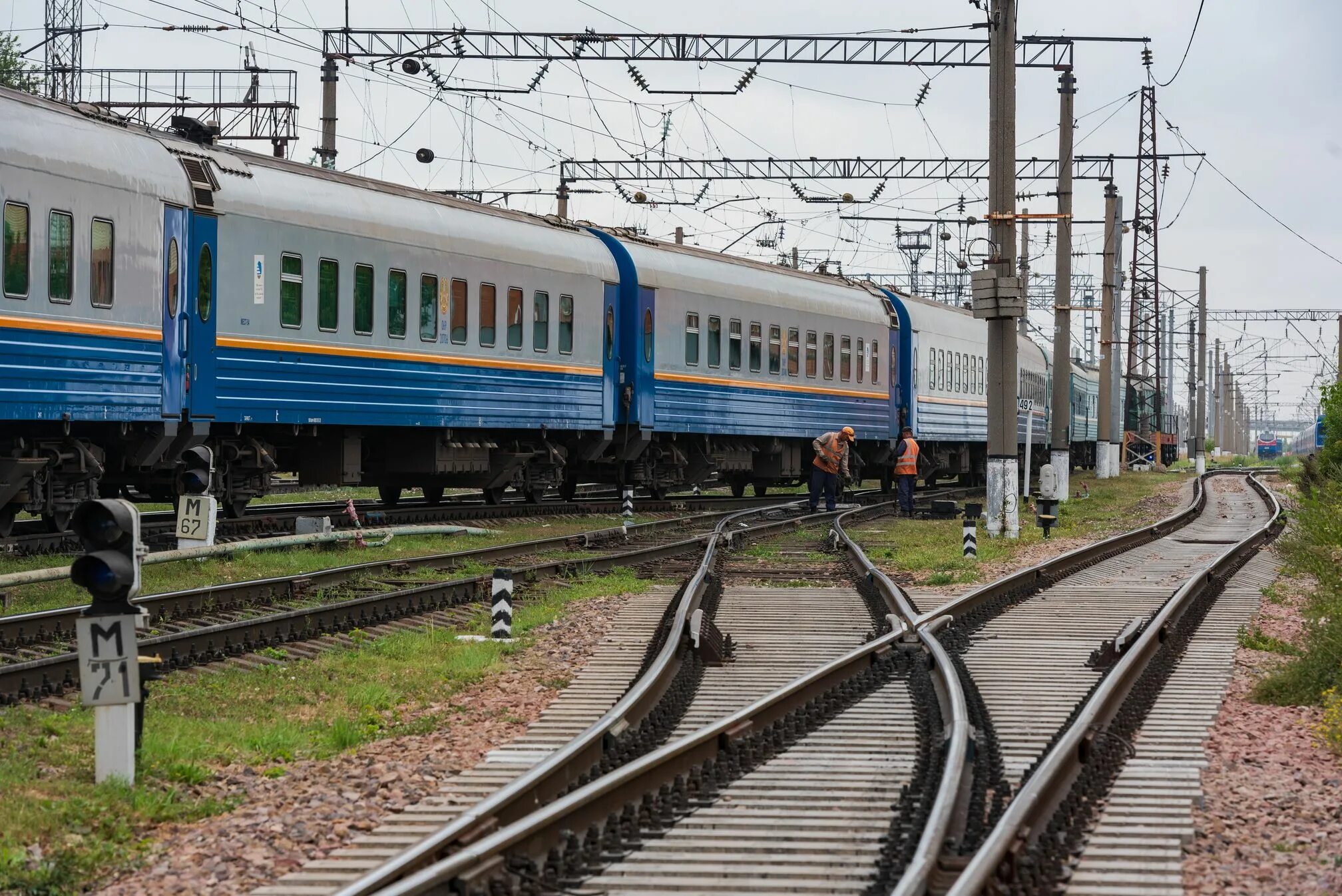 Поезд алматы фото Курсирование поезда "Алматы - Петропавловск" отменили на 4 рейса - Железнодорожн