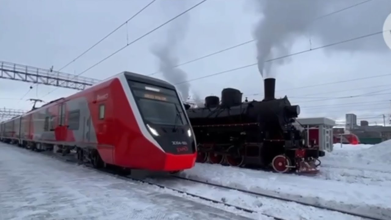 Поезд финист фото Отправление поезда "Финист" с ж/д вокзала Екатеринбурга в первый рейс с пассажир