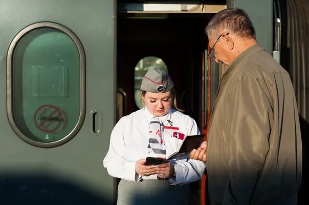 Поезд им предыбайлова фирменный фото Поезд имени предыбайлова ярославль