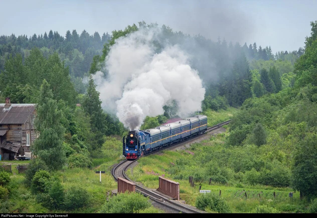 Поезд карелия фото Russian Railways Steam 4-8-4 at Sortavala, Karelia republic, Russia by Ilya Seme