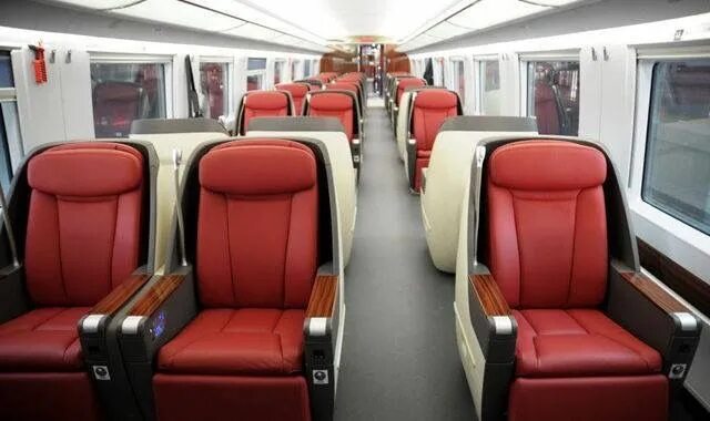 Поезд ласточка фото внутри вагона сидячие места Pin by M 8668 on CHINA Public transportation design, Luxury train, Luxury