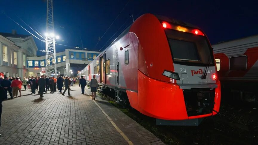 Поезд ласточка киров нижний новгород фото Между Кировом и Нижним Новгородом начала курсировать "Ласточка" - ikirov.ru - Фо