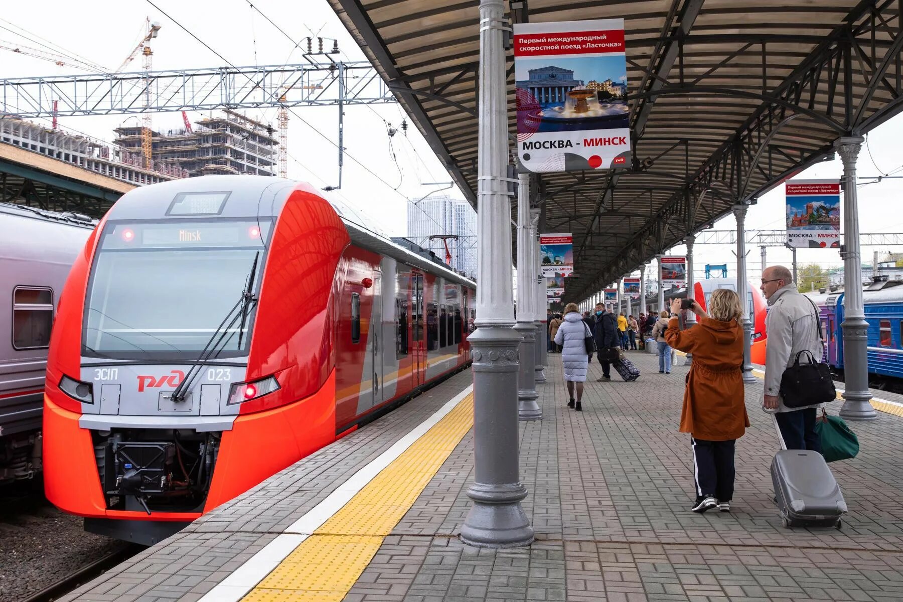 Поезд ласточка москва минск фото Из Москвы в Минск и из Минска в Москву отправились первые скоростные поезда "Лас