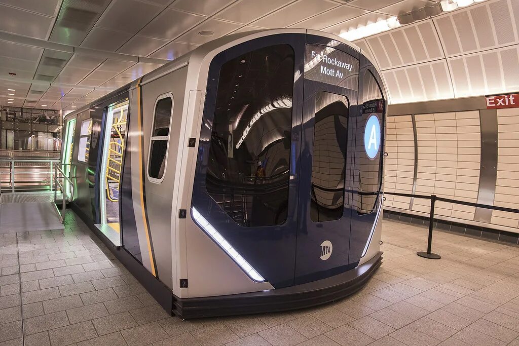 Поезд метро фото Open House for R211 Subway Car Prototype Flickr