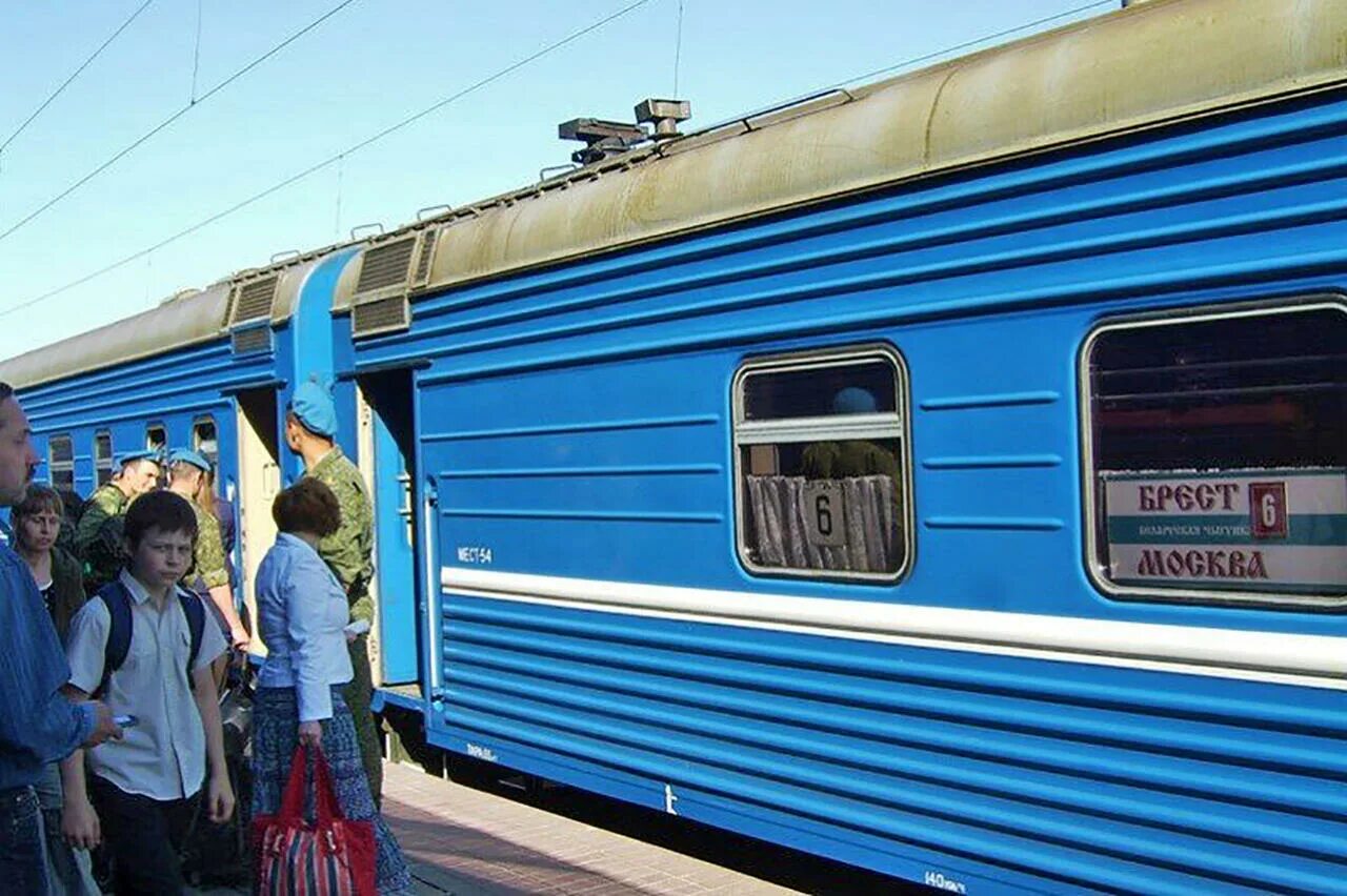 Поезд москва брест фото Поезд Брест - Москва возобновит движение с 1 сентября Дняпровец. Речица online