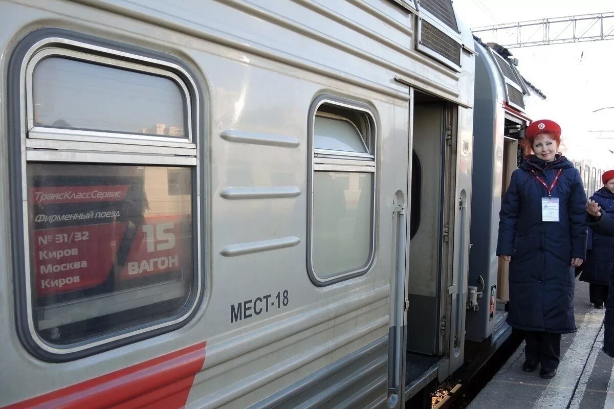 Поезд москва чебоксары фото поезда Представлен прототип новых плацкартных вагонов в России - МК